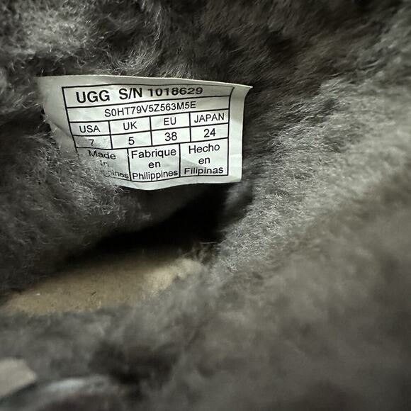 UGG Womens Constantine Boots Size 7 Gray Lace Up Detail Fur Lined - Picture 7 of 9